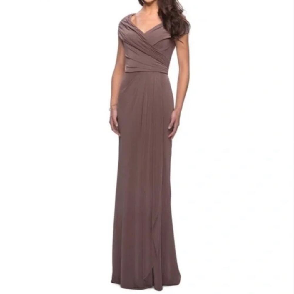 La Femme Cocoa Jersey Gown Size 2 Nwot $389